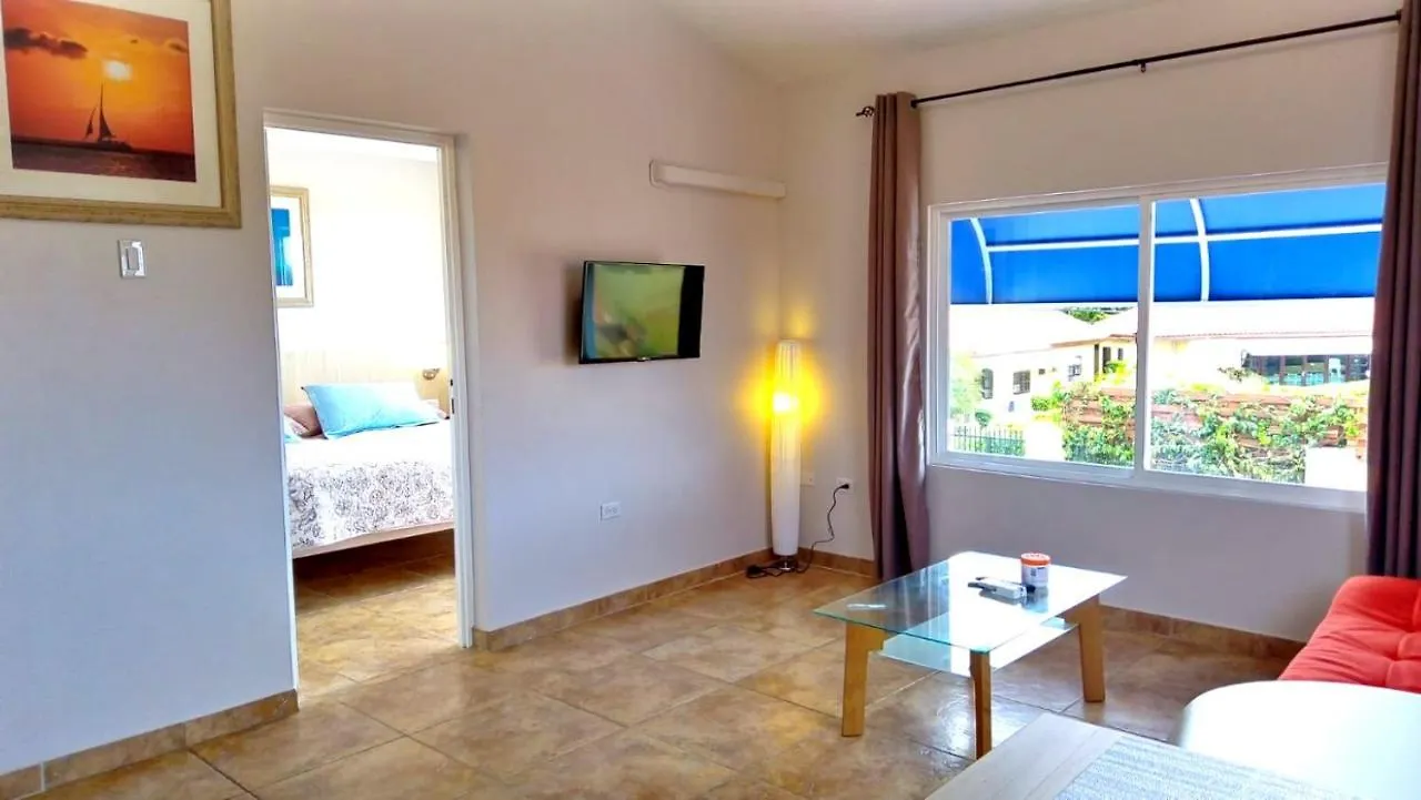 Rooi Santo Residence Palm Beach
