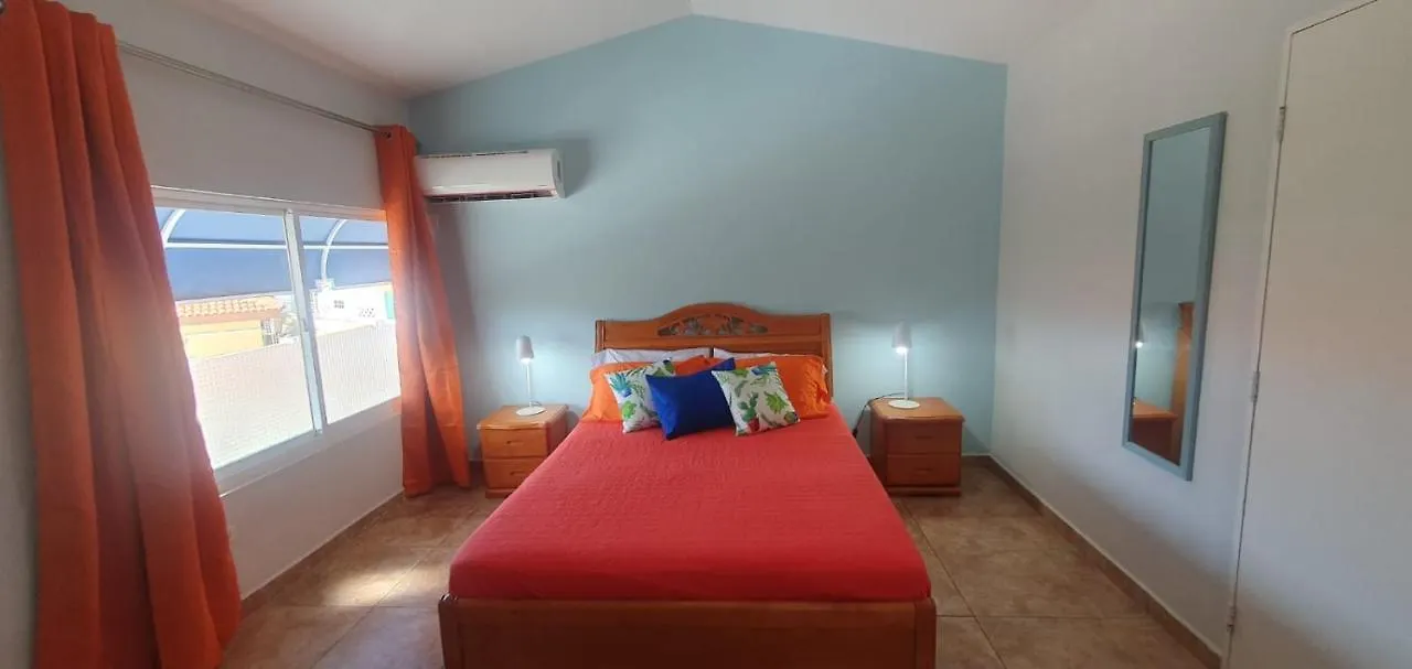 Rooi Santo Residence Palm Beach 0*,