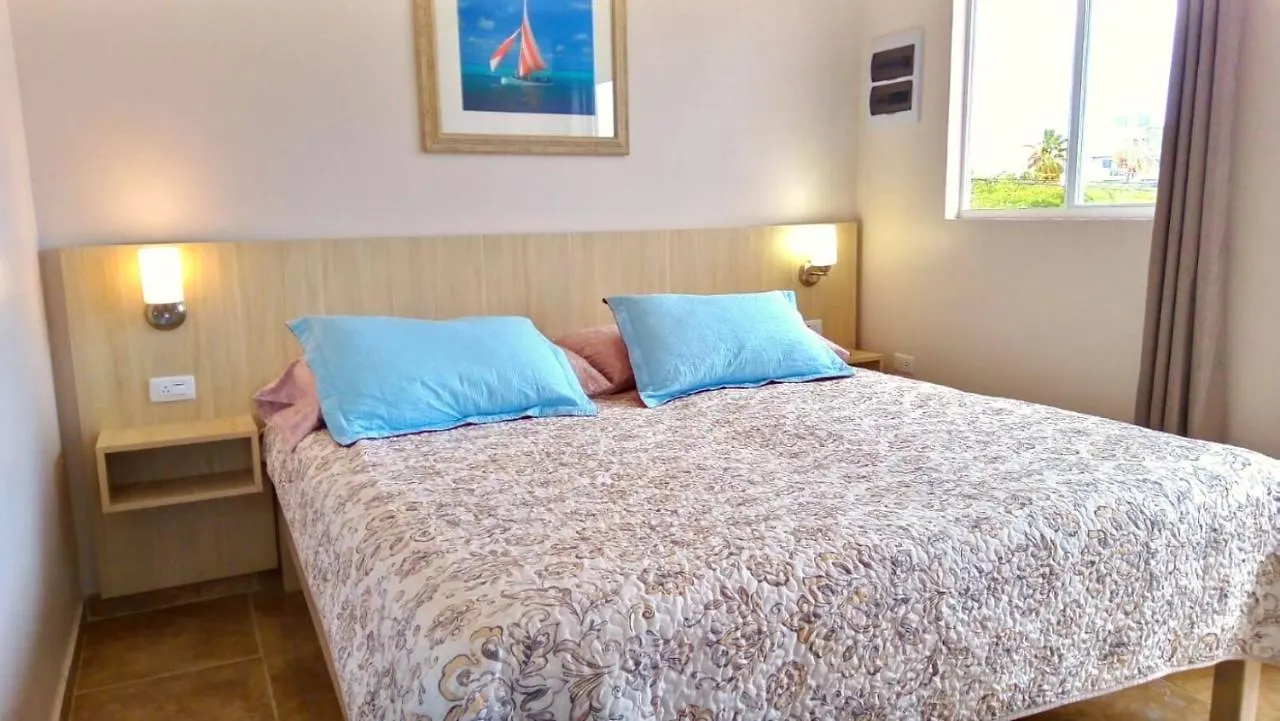 Rooi Santo Residence Palm Beach Apartamento