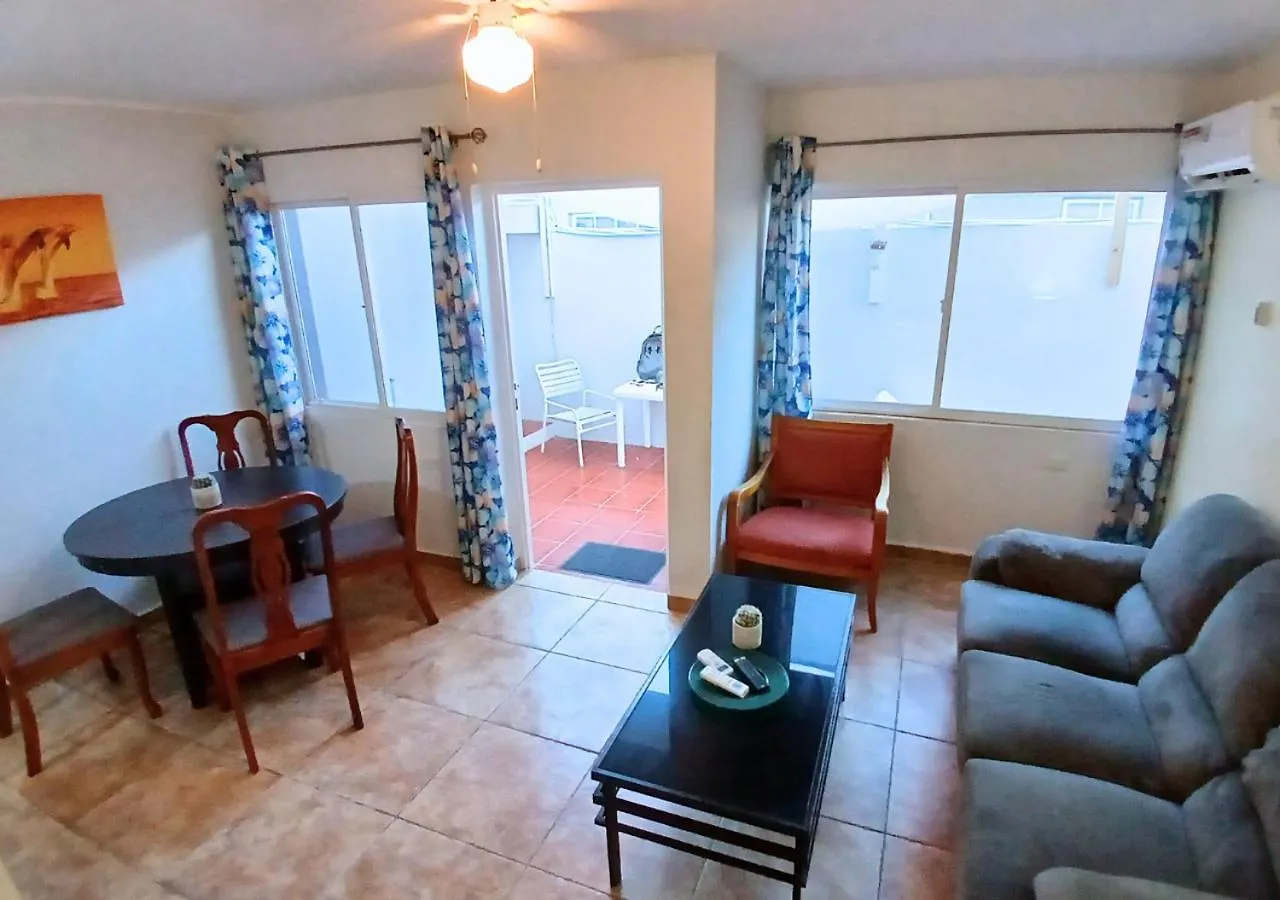 Rooi Santo Residence Palm Beach Apartamento
