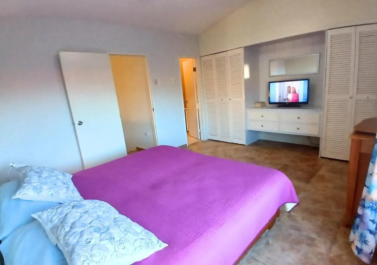 Rooi Santo Residence Palm Beach Aruba