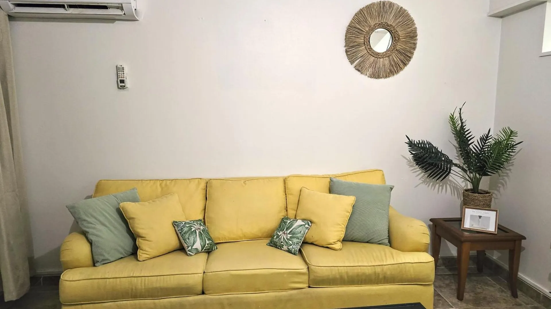 Rooi Santo Residence Palm Beach 0*,  Aruba