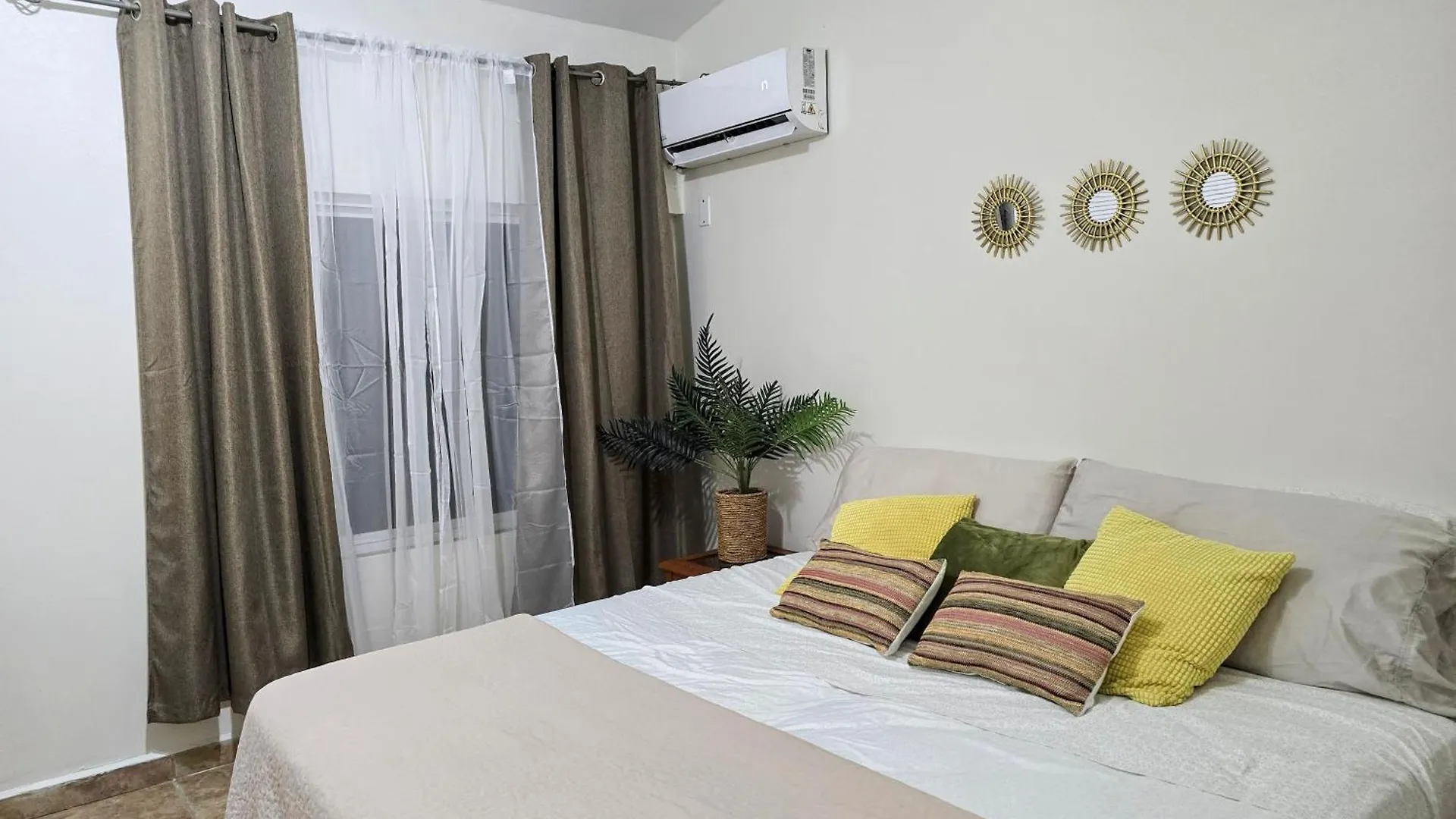 Apartamento Rooi Santo Residence Palm Beach Aruba