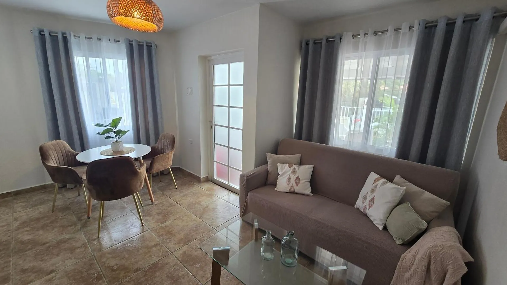 Apartamento Rooi Santo Residence Palm Beach Aruba