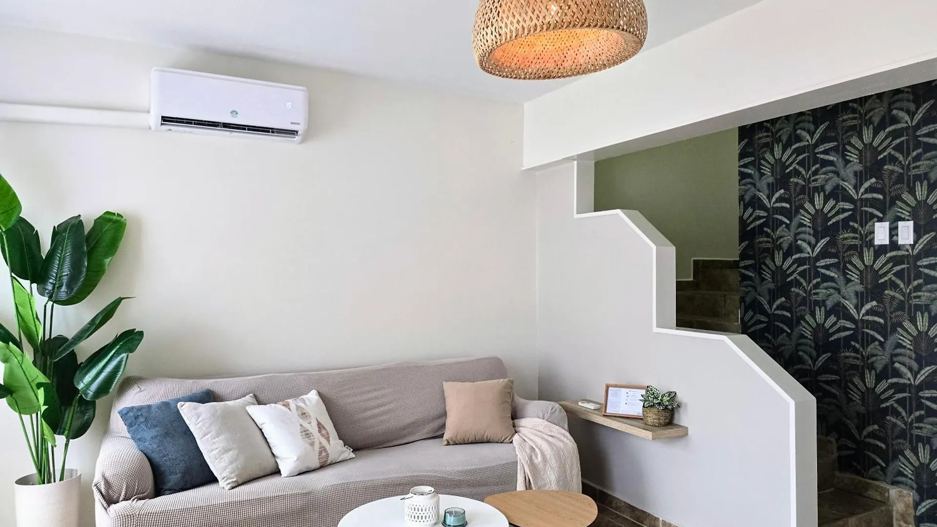 Rooi Santo Residence Palm Beach 0*,