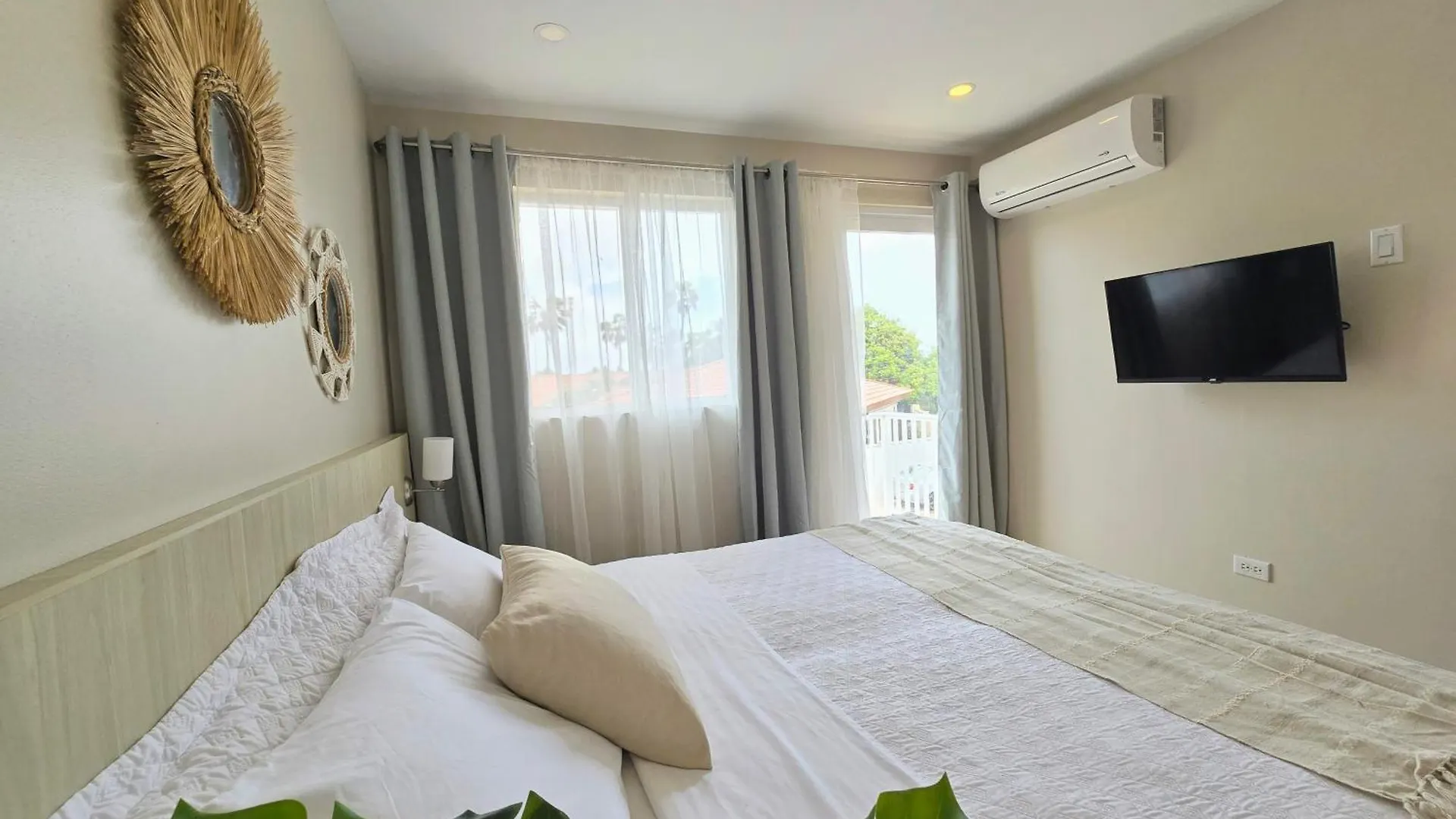 Apartment Rooi Santo Residence Palm Beach